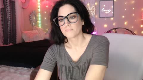 Milf Lacey online show from 12-26-24, 09:37