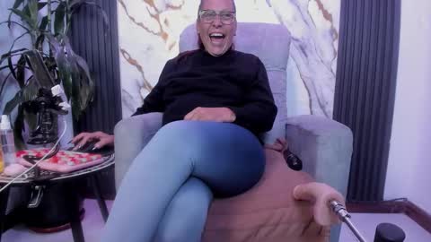  milf sikiu  online show from 05-13-26, 10:17