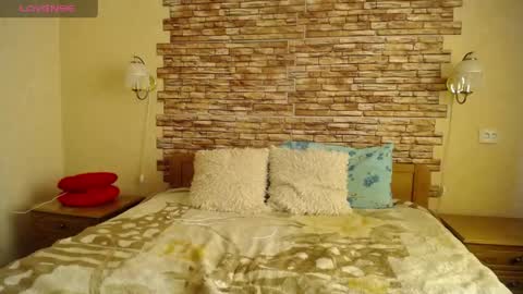 Elen online show from 05-16-26, 03:03