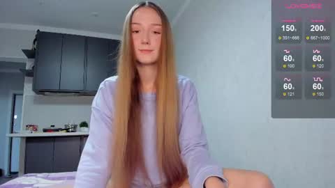 Snapshot of milkaeliza1 chatting on 06-18-26, 02:21 MilkaLiza online show from 06-18-26, 02:21