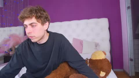 Snapshot of milkhunter_ chatting on 04-11-26, 06:40 milkhunter_ online show from 04-11-26, 06:40