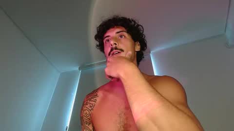 Snapshot of milkoffee chatting on 03-25-26, 01:28 milkoffee online show from 03-25-26, 01:28