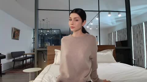 milla bella online show from 03-15-26, 09:10