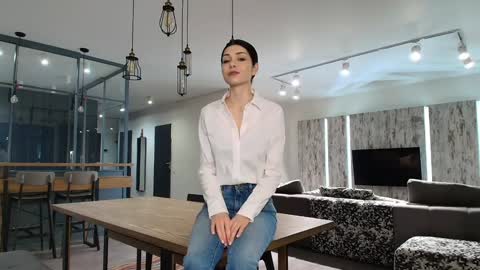 milla bella online show from 03-25-26, 08:59