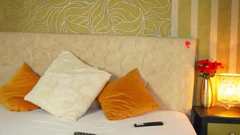 MillaBliss online show from 03-15-26, 07:09