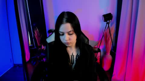 Snapshot of milleycyrus_ chatting on 03-21-26, 01:37 milleycyrus_ online show from 03-21-26, 01:37