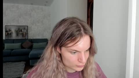 mili-kira online show from 05-21-26, 12:23