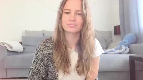 milly_browski online show from 09-26-25, 01:37