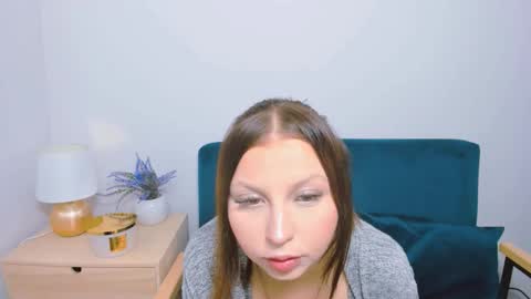 Snapshot of millycute chatting on 06-01-26, 03:58 millycute online show from 06-01-26, 03:58