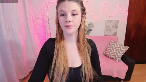 Snapshot of millysandlerr chatting on 07-09-26, 12:53 millysandlerr online show from 07-09-26, 12:53