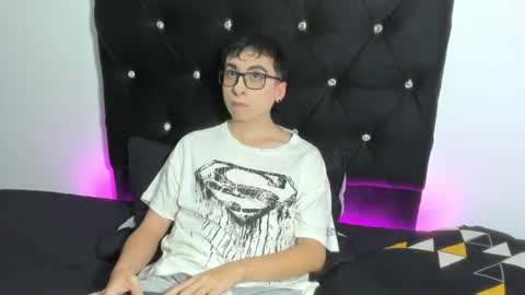 milogm_ online show from 07-22-26, 05:54