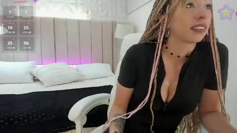 Snapshot of milu_beluci chatting on 07-17-26, 01:18 Milu Belucci online show from 07-17-26, 01:18