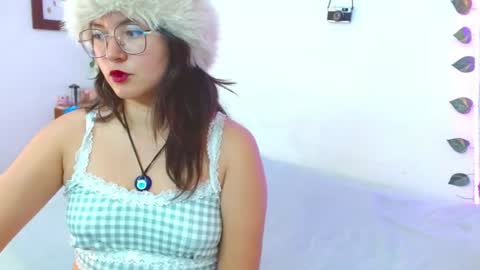 Snapshot of mily_baker chatting on 06-23-26, 06:50 mily_baker online show from 06-23-26, 06:50