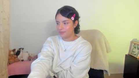 Snapshot of mimi_sa chatting on 05-18-26, 02:40 Mimii online show from 05-18-26, 02:40