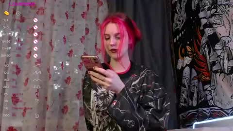 Snapshot of mine_doll chatting on 06-14-26, 07:49 Anny online show from 06-14-26, 07:49