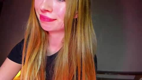 Snapshot of minidiva_ chatting on 04-02-26, 07:22 Amelia online show from 04-02-26, 07:22