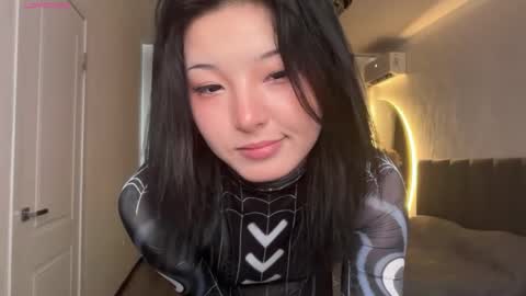 Snapshot of minnie_joy_ chatting on 05-16-26, 12:59 Joy online show from 05-16-26, 12:59