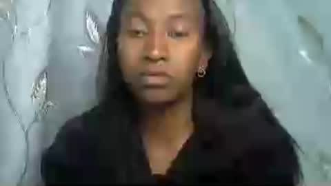 minouch211907 online show from 07-08-26, 05:28