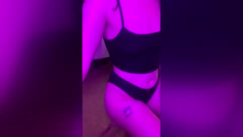 Snapshot of minxxxi chatting on 03-16-26, 04:40 Minxxxi online show from 03-16-26, 04:40