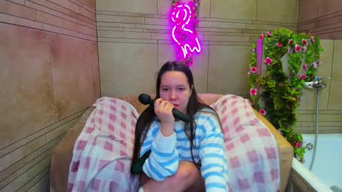 Snapshot of mira_karter chatting on 12-13-24, 02:10 Mira online show from 12-13-24, 02:10