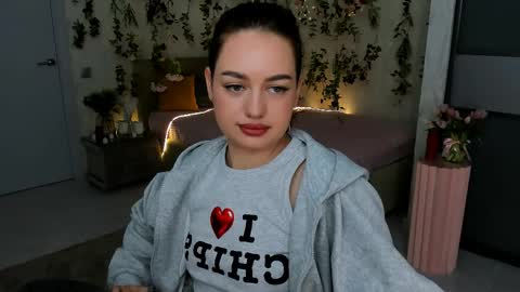 Emma online show from 05-26-26, 07:10