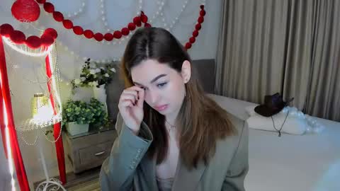 Emma online show from 05-31-26, 04:09