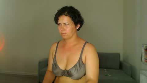Snapshot of miradiaz chatting on 06-30-26, 07:04 Meera online show from 06-30-26, 07:04