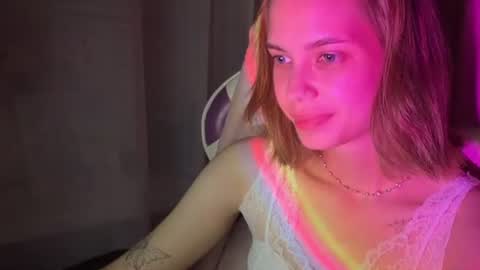 MiraLaPics online show from 06-19-26, 08:45