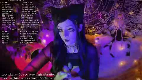 Snapshot of mirareed chatting on 06-25-26, 05:12 mirareed online show from 06-25-26, 05:12