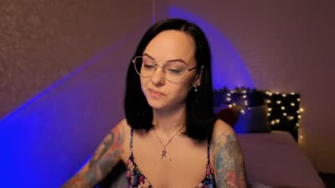 Snapshot of miraskyy chatting on 05-22-26, 06:35 MiraSkyy online show from 05-22-26, 06:35