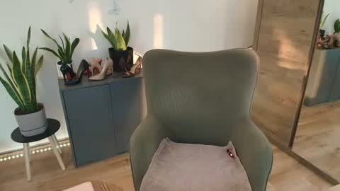 Mirela online show from 06-22-26, 03:19