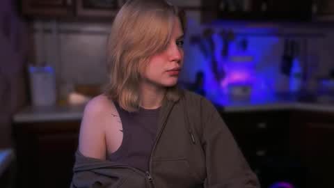 Mira online show from 11-17-25, 07:03