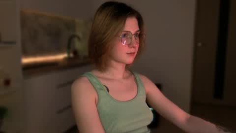 Mira online show from 04-05-26, 10:51