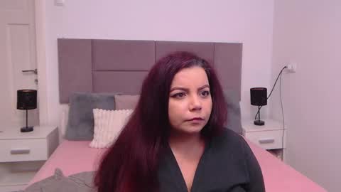 Snapshot of miryamines chatting on 12-19-24, 02:46 MiryamInes online show from 12-19-24, 02:46