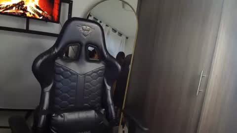 IYASHA online show from 11-10-25, 10:42