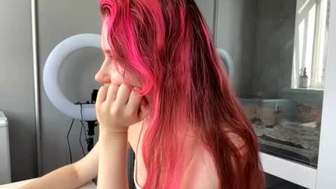 Molly online show from 11-27-25, 11:12