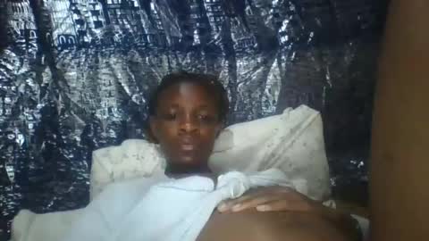 miss_belllo online show from 02-11-25, 04:02