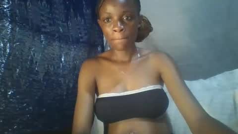 miss_belllo online show from 02-17-25, 05:14