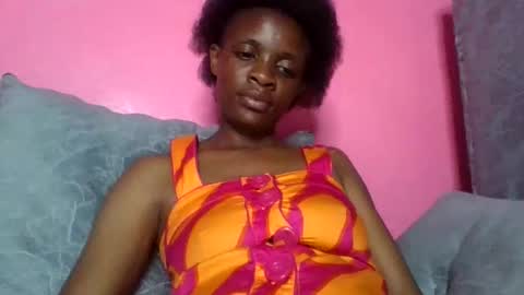 miss_belllo online show from 12-05-25, 05:53