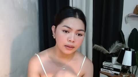 Snapshot of miss_briella chatting on 06-25-26, 06:01 Briella online show from 06-25-26, 06:01