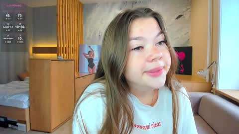 Snapshot of miss_bubbles chatting on 09-13-25, 12:54 Sandy online show from 09-13-25, 12:54