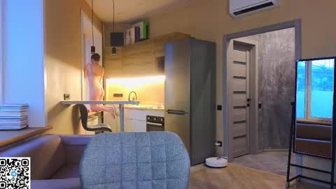 Snapshot of miss_bubbles chatting on 04-11-26, 11:42 Sandy online show from 04-11-26, 11:42