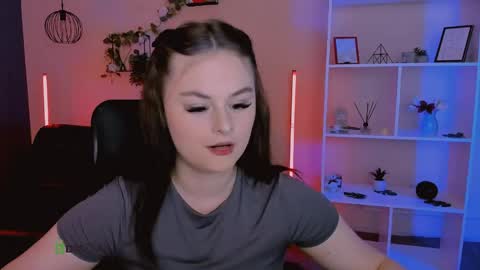miss_courtney online show from 05-25-26, 08:53
