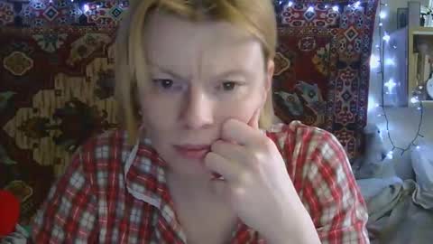 Elis online show from 05-15-26, 11:17