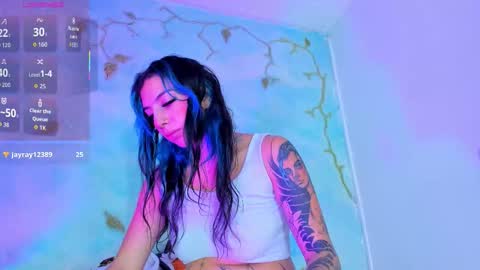 miss_evans_ online show from 10-10-25, 06:01