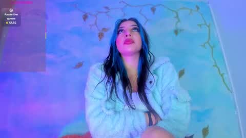 miss_evans_ online show from 10-12-25, 09:08