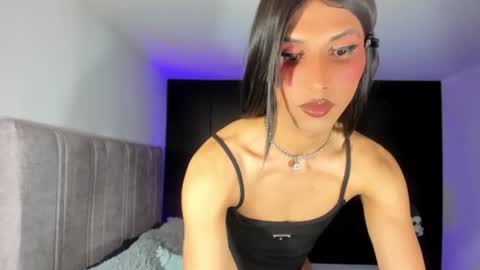 Snapshot of miss_myers chatting on 07-01-26, 09:58 Goddess Myers thumb up is important for me kisses online show from 07-01-26, 09:58