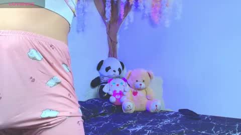 Snapshot of miss_sammyrose chatting on 05-28-26, 03:04 SAMMY online show from 05-28-26, 03:04