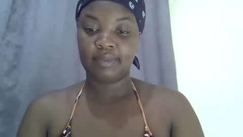 Snapshot of miss_sexy0012 chatting on 03-15-26, 04:07 Nia online show from 03-15-26, 04:07