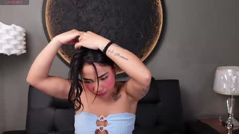 Snapshot of miss_vaiolette chatting on 06-16-26, 11:02 Vaiolette online show from 06-16-26, 11:02